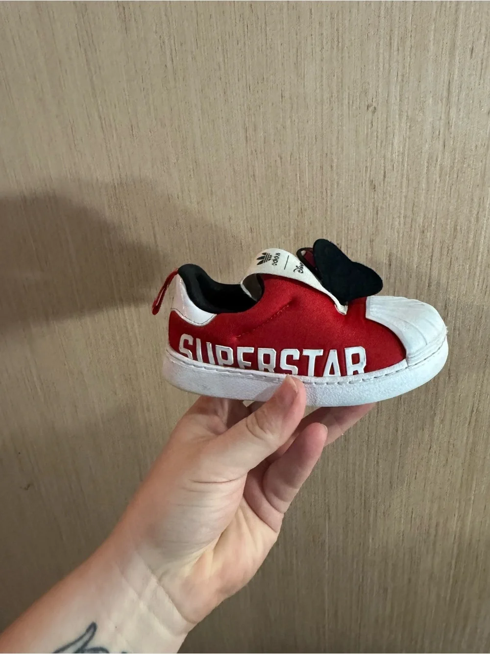 Infant adidas Superstar Red and White Minnie Mouse Bow Sneakers Size 6C